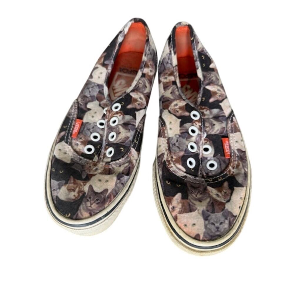 Vans x ASPCA Authentic Cats Collage Shoes Women’s Size 6 Men’s 4.5
